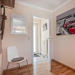 Waldstrasse 12